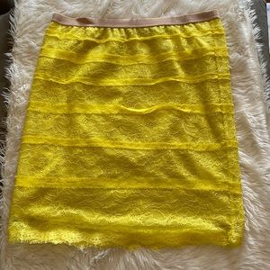 BCBGMAXAZRIA yellow lace pencil skirt